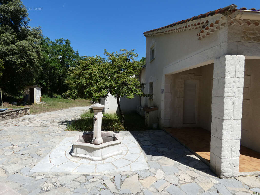 Maison à SAINT-PRIVAT-DES-VIEUX