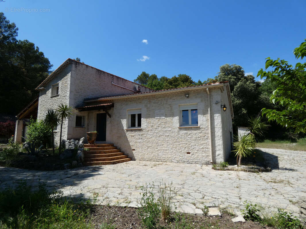 Maison à SAINT-PRIVAT-DES-VIEUX