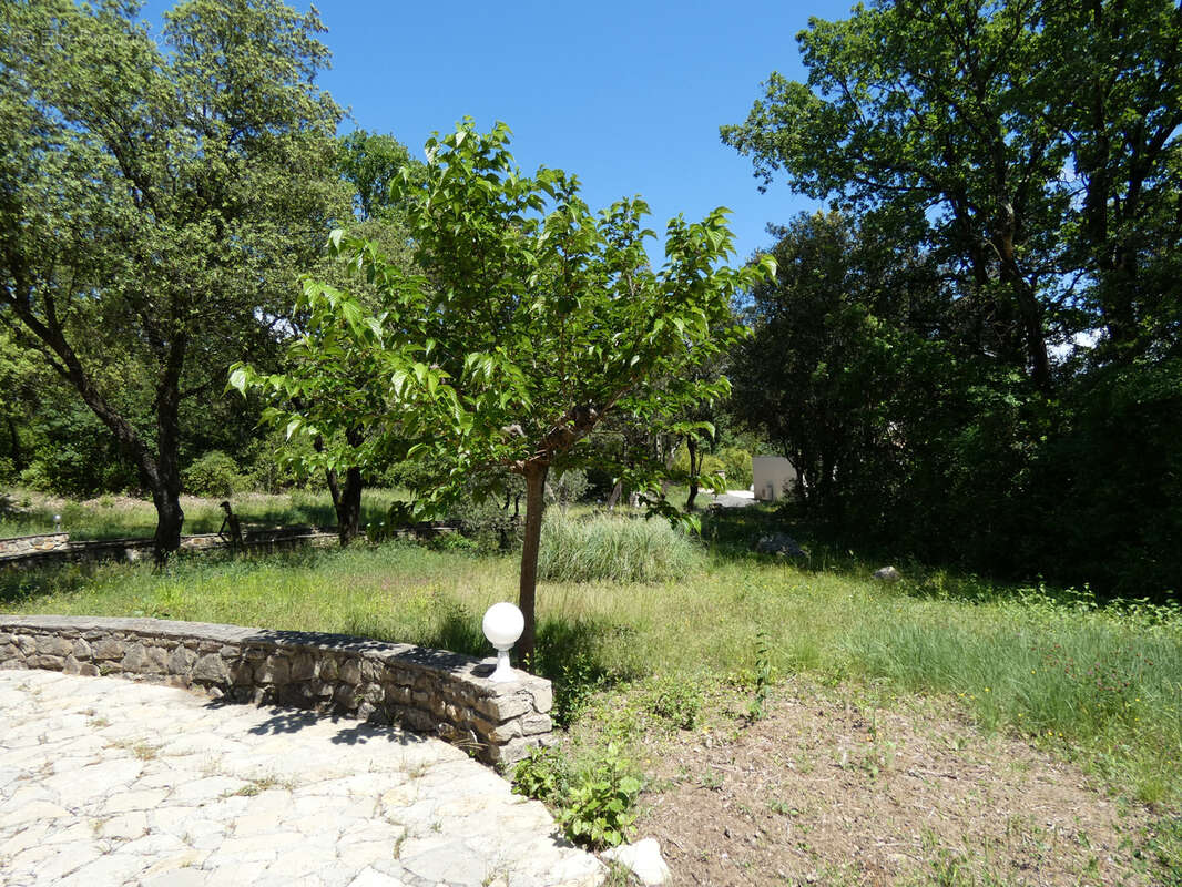 Maison à SAINT-PRIVAT-DES-VIEUX