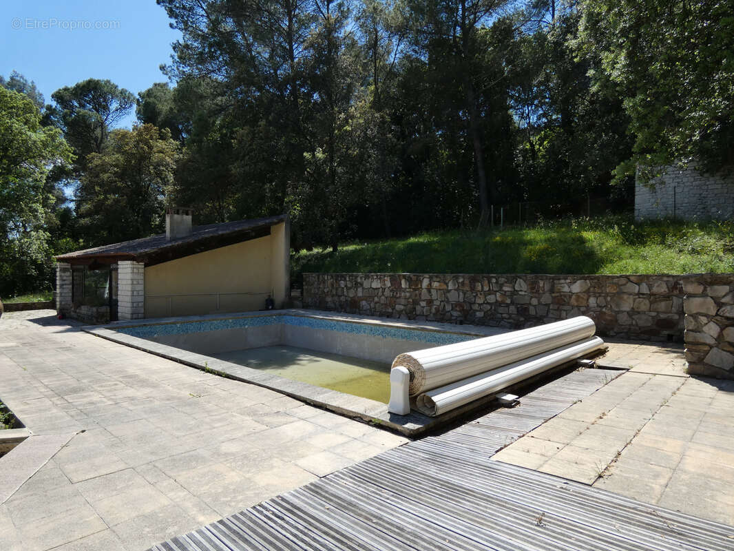 Maison à SAINT-PRIVAT-DES-VIEUX