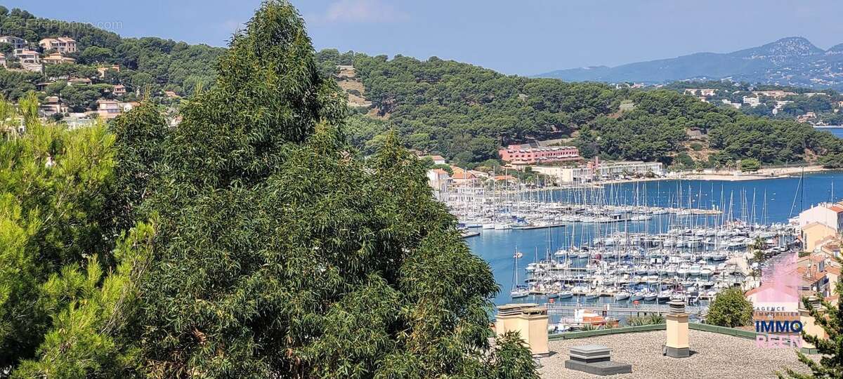 Appartement à SAINT-MANDRIER-SUR-MER