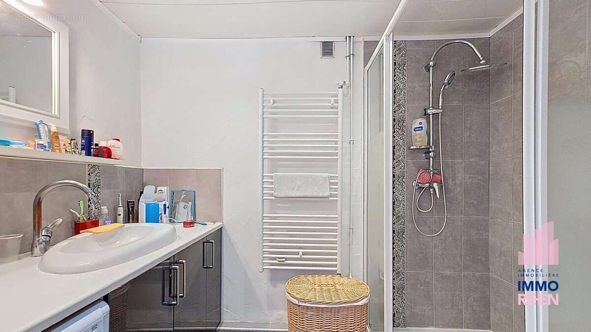 Appartement à SAINT-MANDRIER-SUR-MER