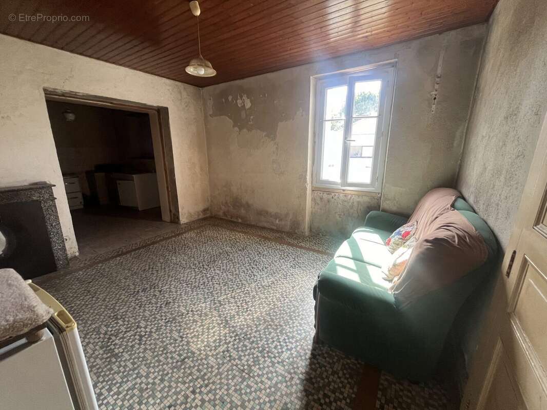 Maison à SAINT-LUMINE-DE-COUTAIS