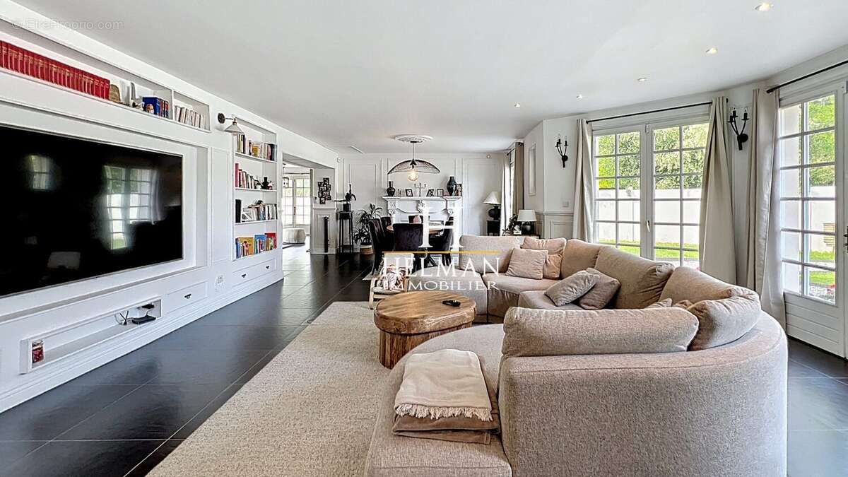 Maison à AIRE-SUR-LA-LYS