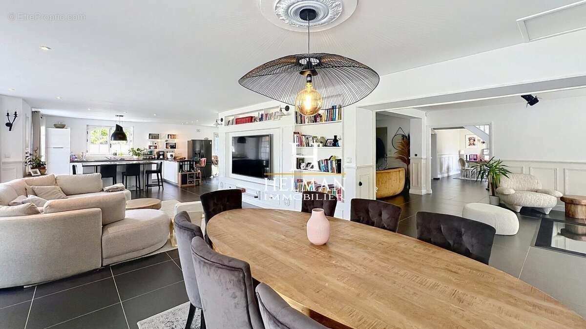 Maison à AIRE-SUR-LA-LYS