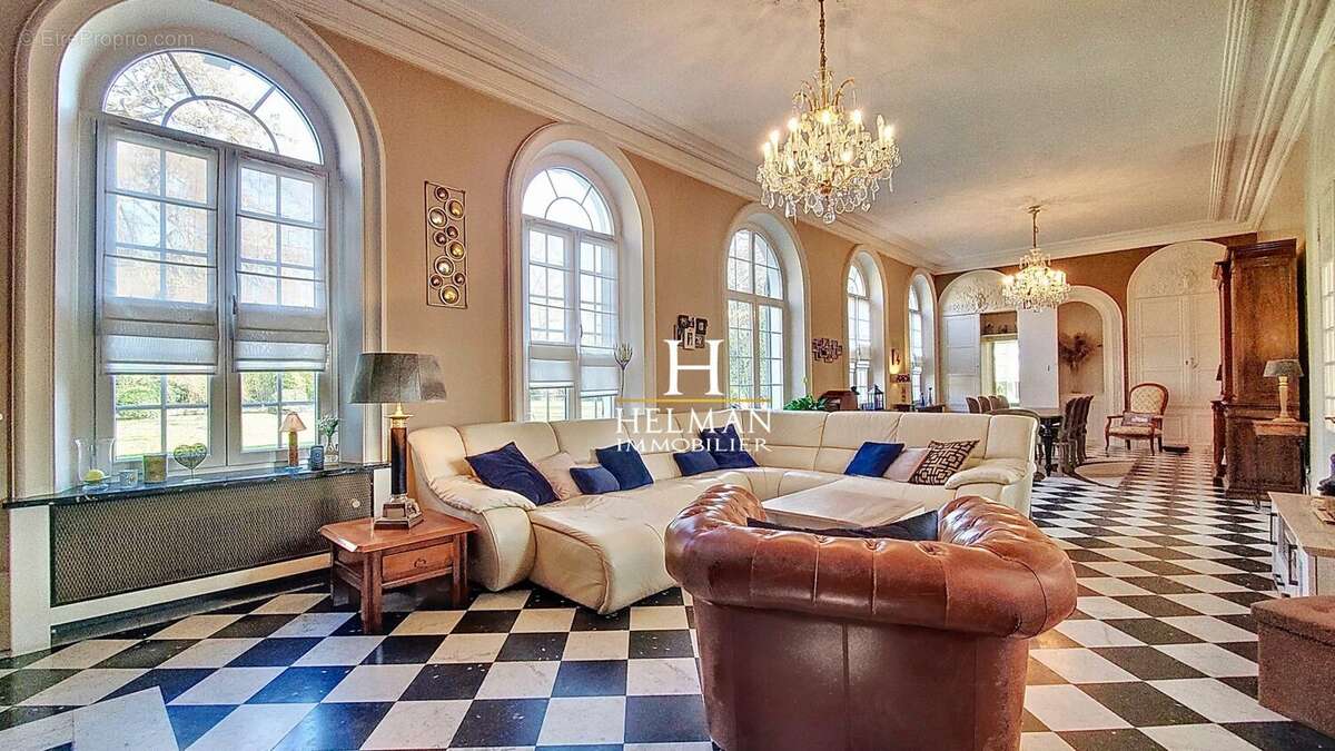 Maison à SAINT-MARTIN-BOULOGNE