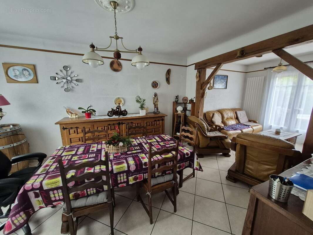 Maison à GOUSSAINVILLE