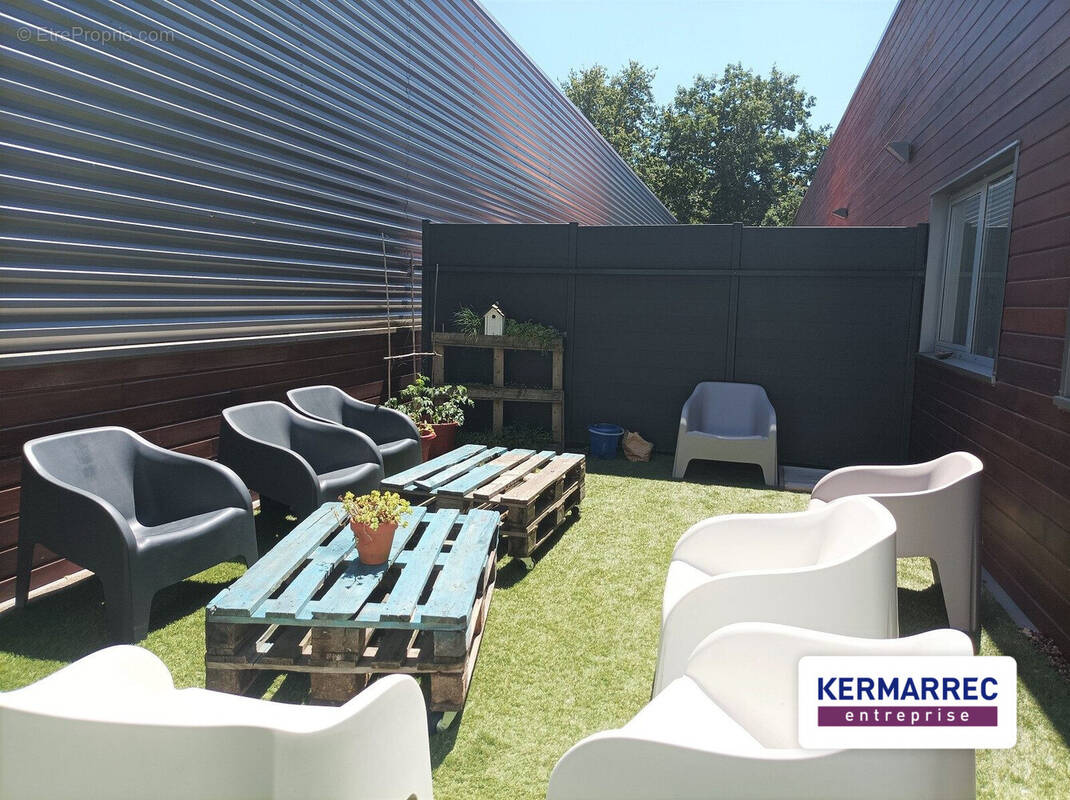 Commerce à VERN-SUR-SEICHE