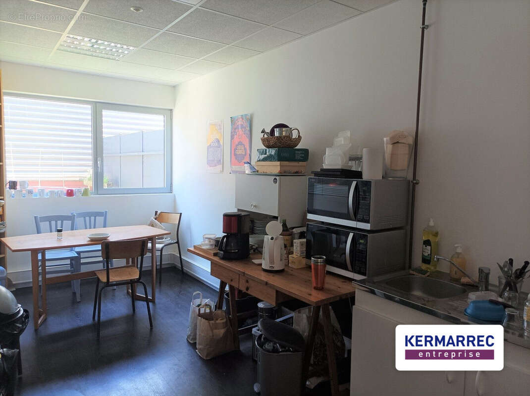 Commerce à VERN-SUR-SEICHE