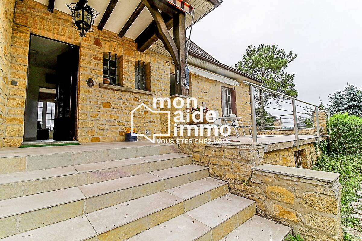 Maison à SIORAC-EN-PERIGORD