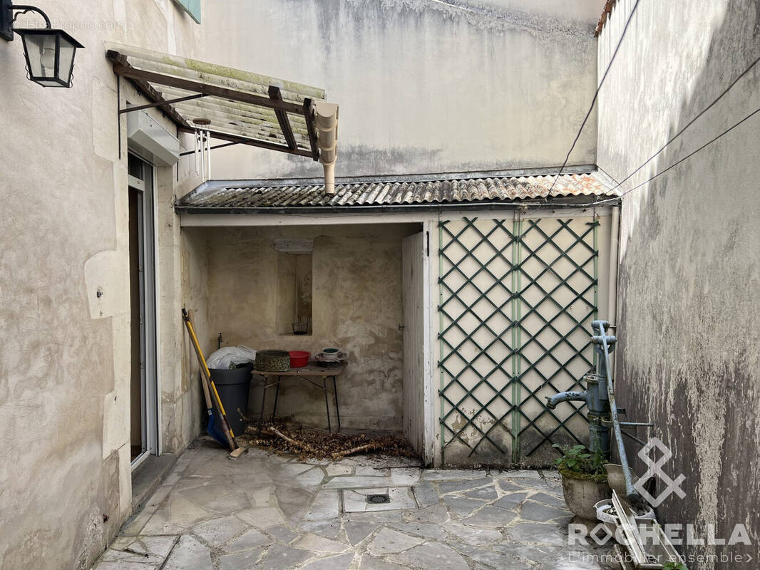 Maison à SAINT-JEAN-D'ANGELY