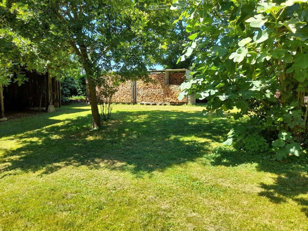 Maison à PUYDARRIEUX