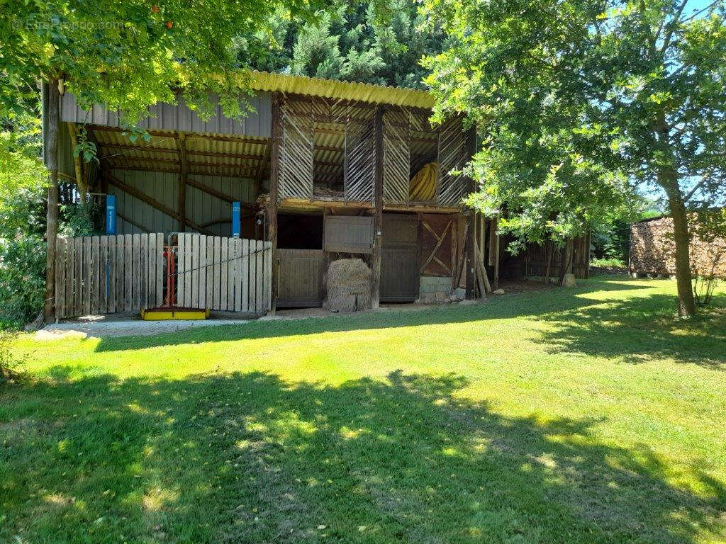Maison à PUYDARRIEUX