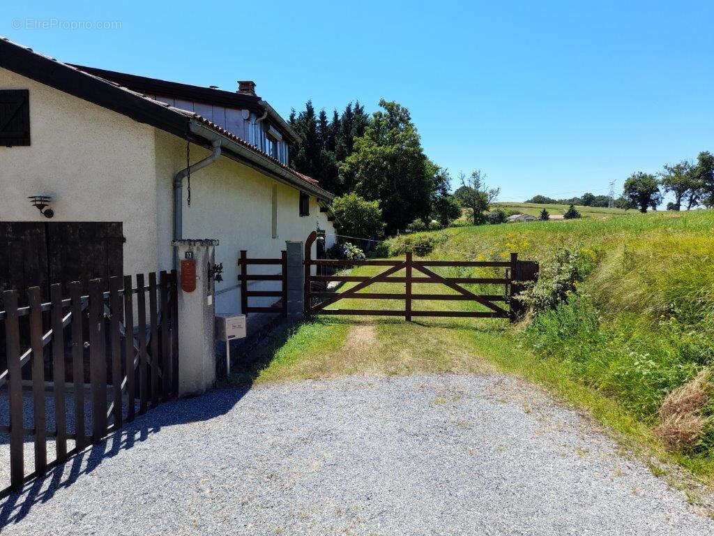 Maison à PUYDARRIEUX