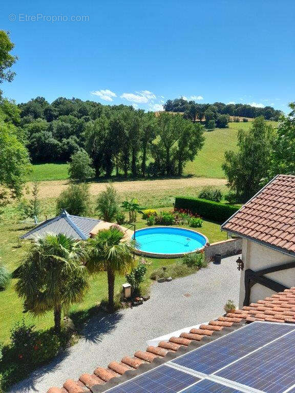 Maison à PUYDARRIEUX