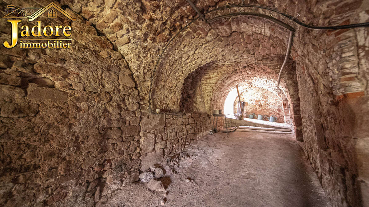 Maison à ETIVAL-CLAIREFONTAINE