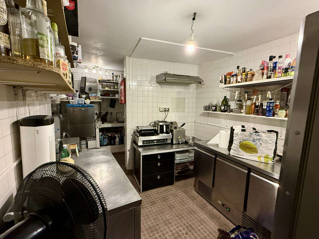 Commerce à VENASQUE