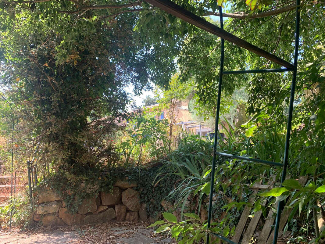 Maison à POUGNADORESSE