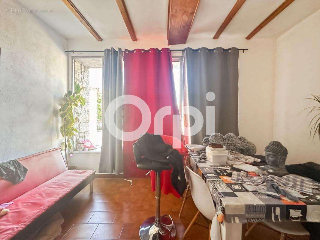 Appartement à RUOMS