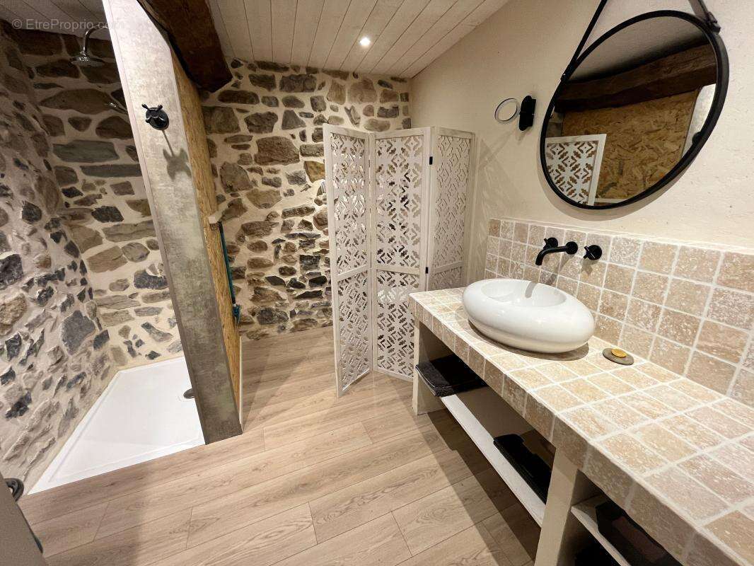 Maison à SAINT-PAUL-LE-JEUNE