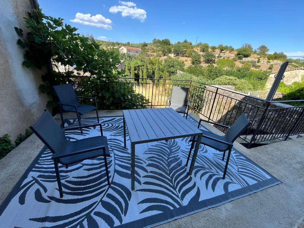 Maison à SAINT-PAUL-LE-JEUNE