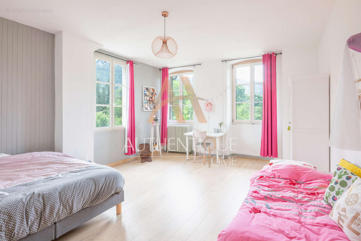 Maison à MOUTHIER-HAUTE-PIERRE