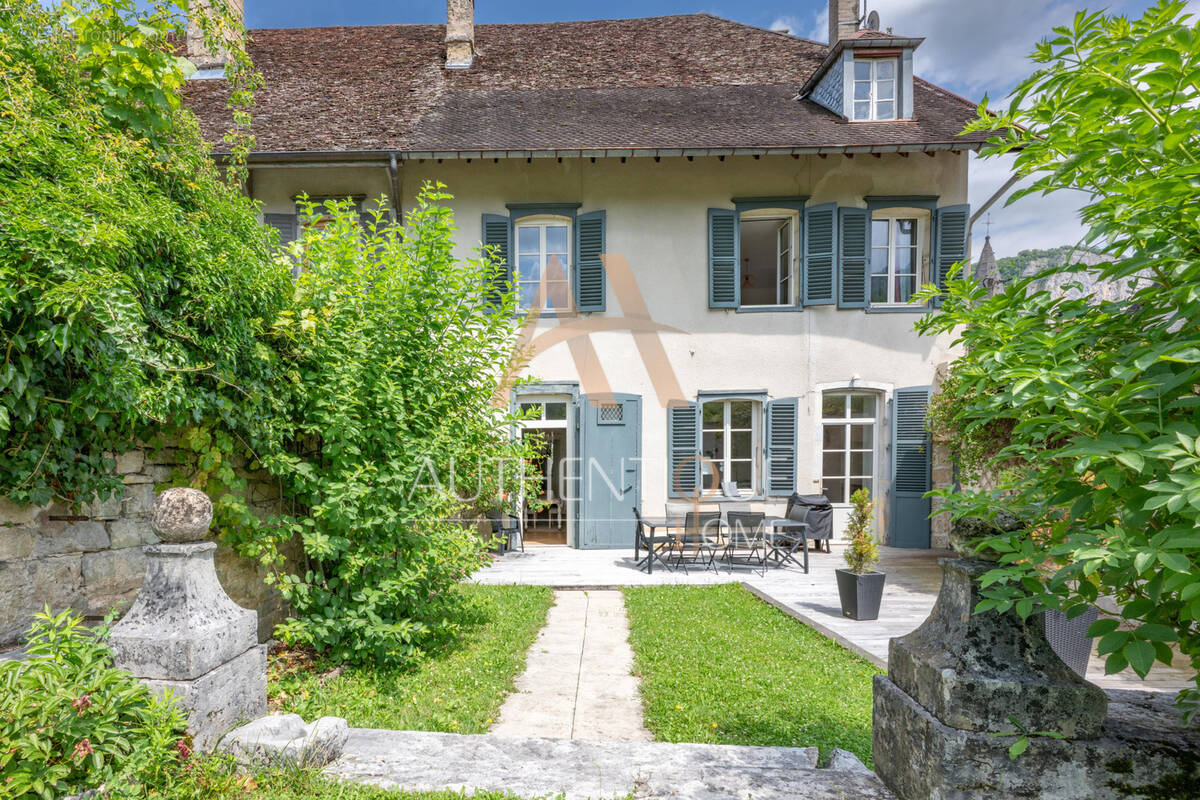 Maison à MOUTHIER-HAUTE-PIERRE