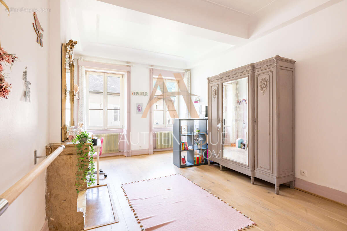 Maison à MOUTHIER-HAUTE-PIERRE