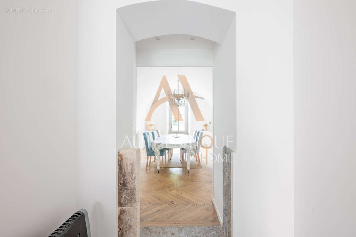 Maison à MOUTHIER-HAUTE-PIERRE