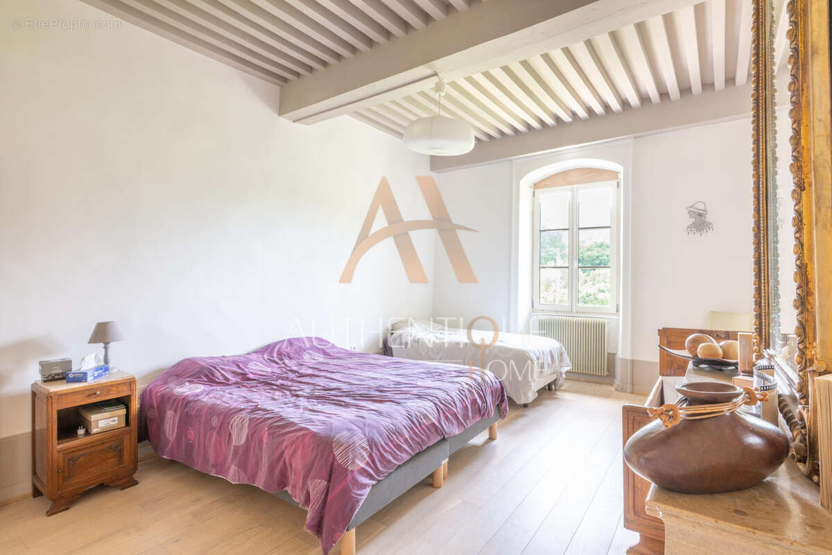 Maison à MOUTHIER-HAUTE-PIERRE