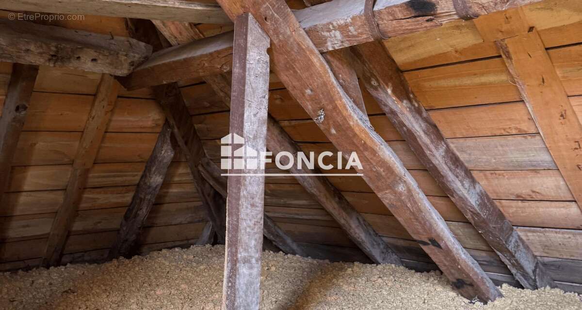 Maison à BERTHOLENE