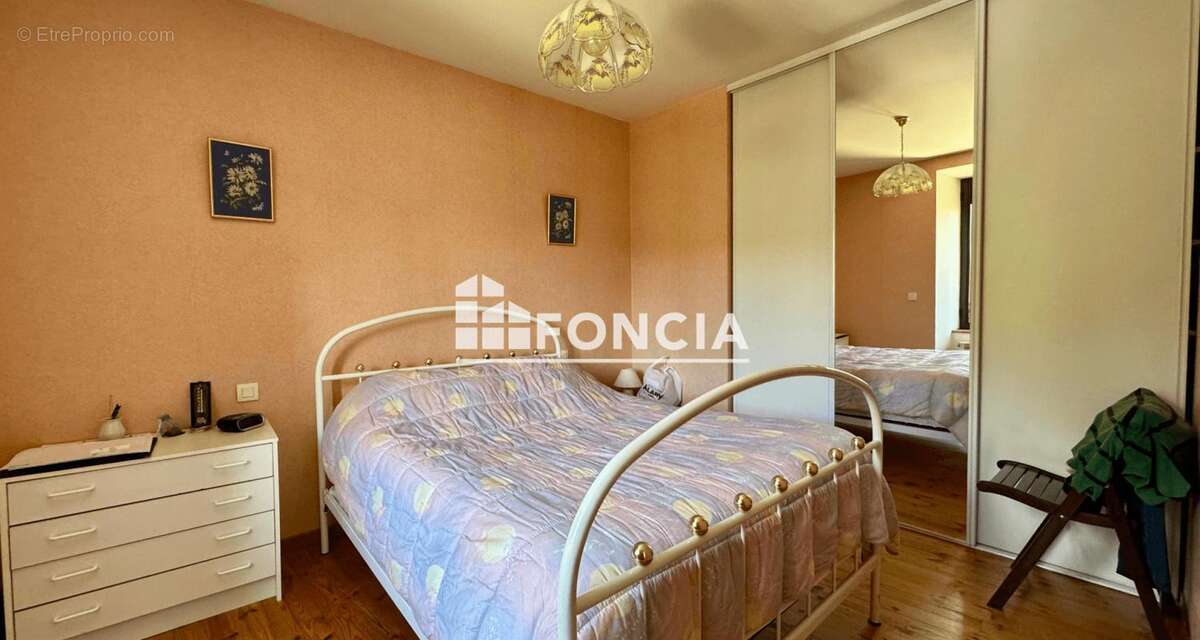 Maison à BERTHOLENE