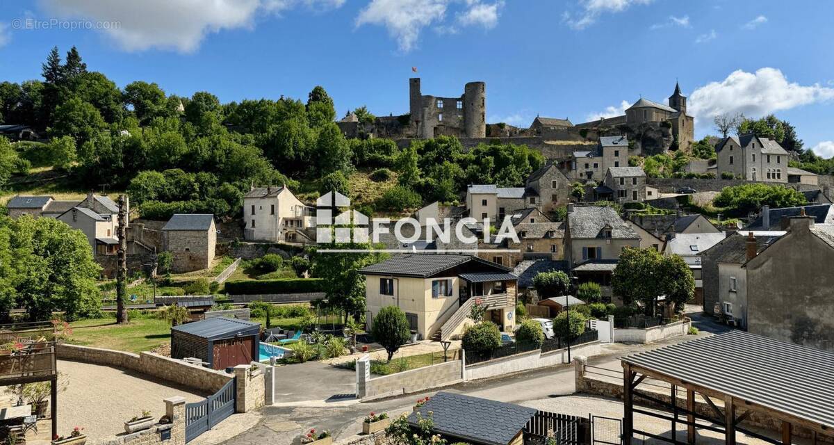 Maison à BERTHOLENE