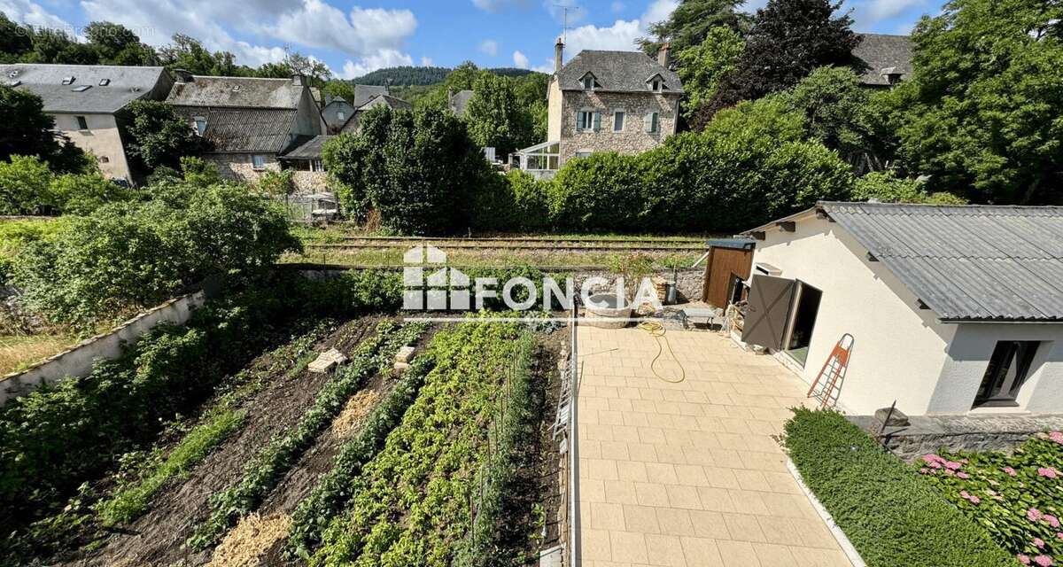 Maison à BERTHOLENE