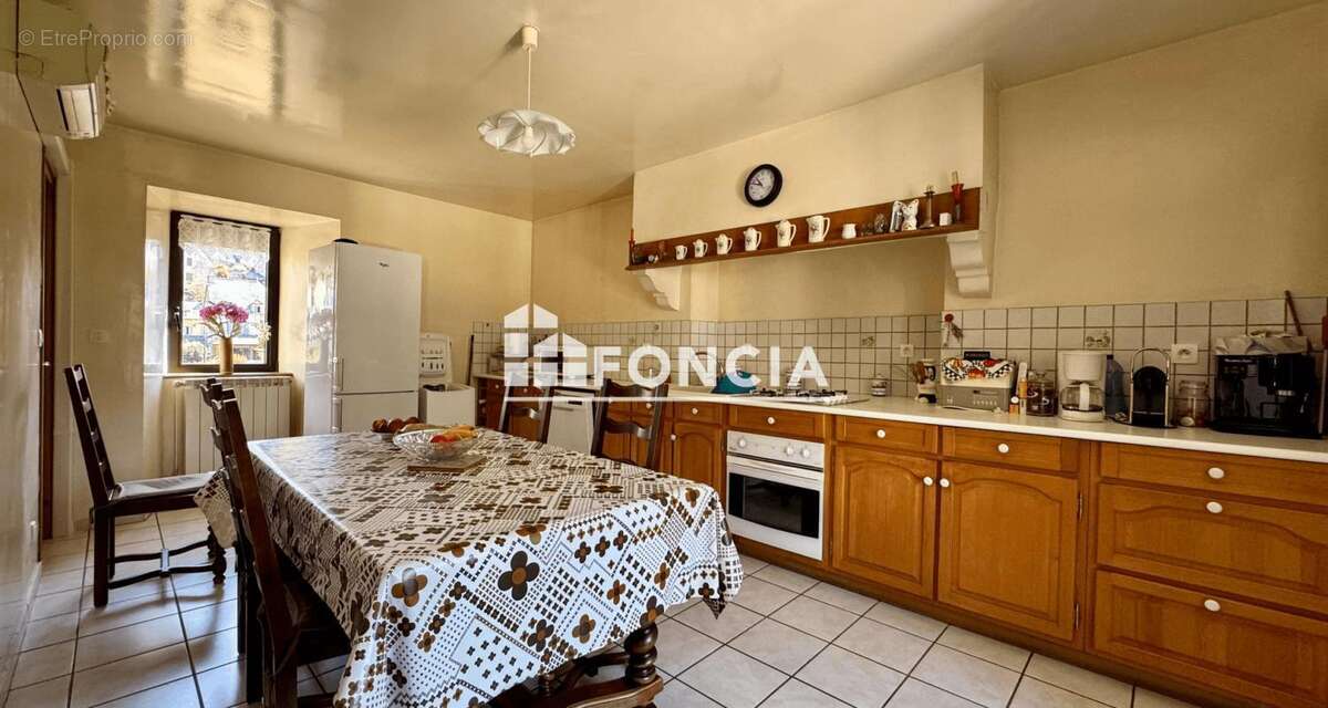 Maison à BERTHOLENE