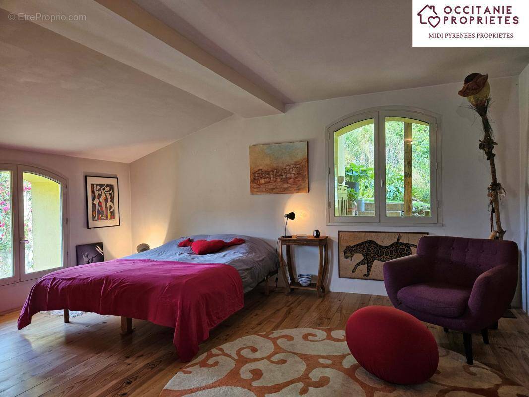 Maison à CASTELNAU-DURBAN