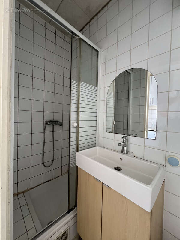 Appartement à PARIS-14E
