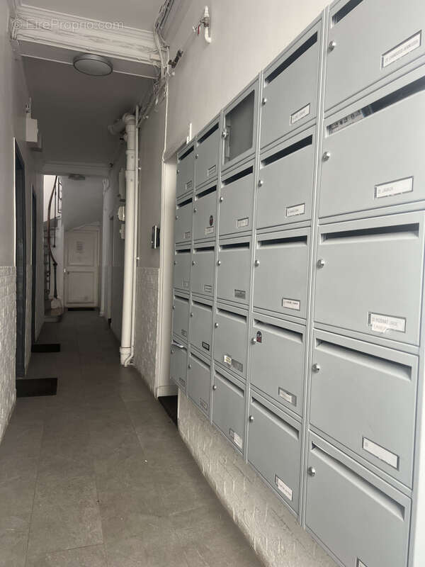 Appartement à PARIS-14E