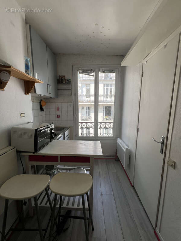 Appartement à PARIS-14E