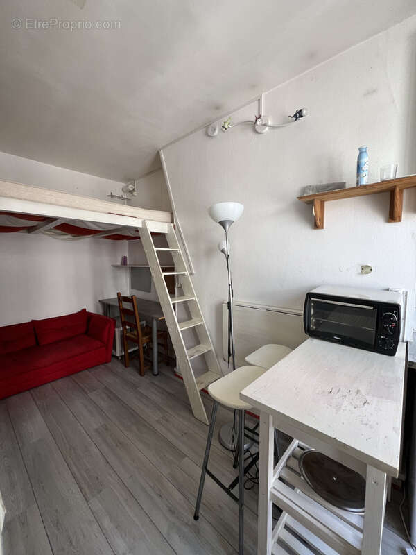 Appartement à PARIS-14E