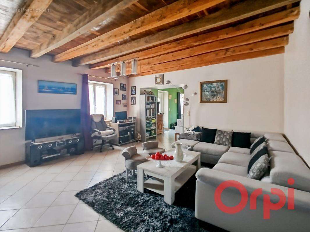 Maison à LURCY-LEVIS