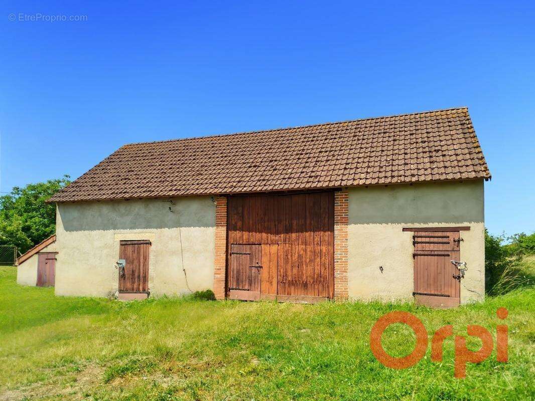 Maison à LURCY-LEVIS