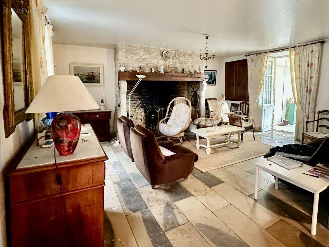 Maison à CRESSENSAC