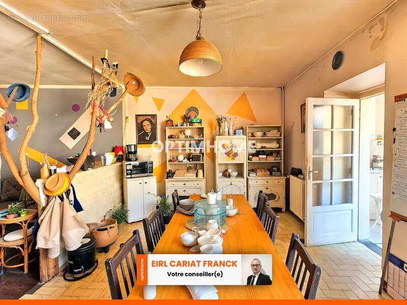 Appartement à SAINT-ETIENNE-DE-FURSAC