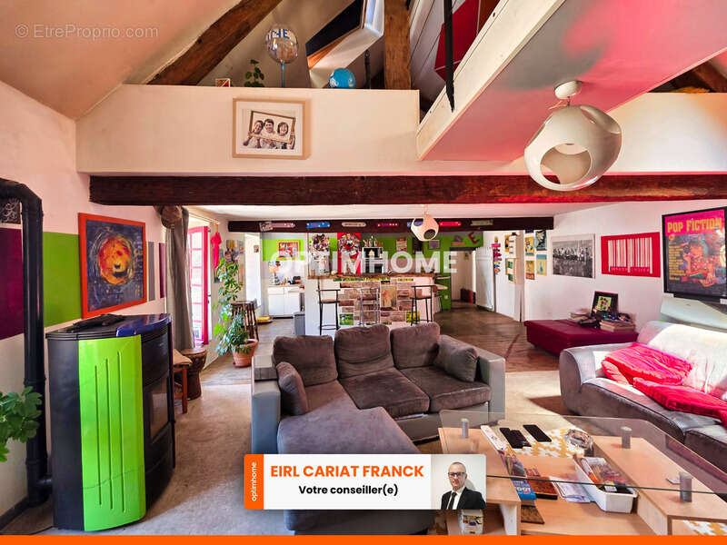 Appartement à SAINT-ETIENNE-DE-FURSAC