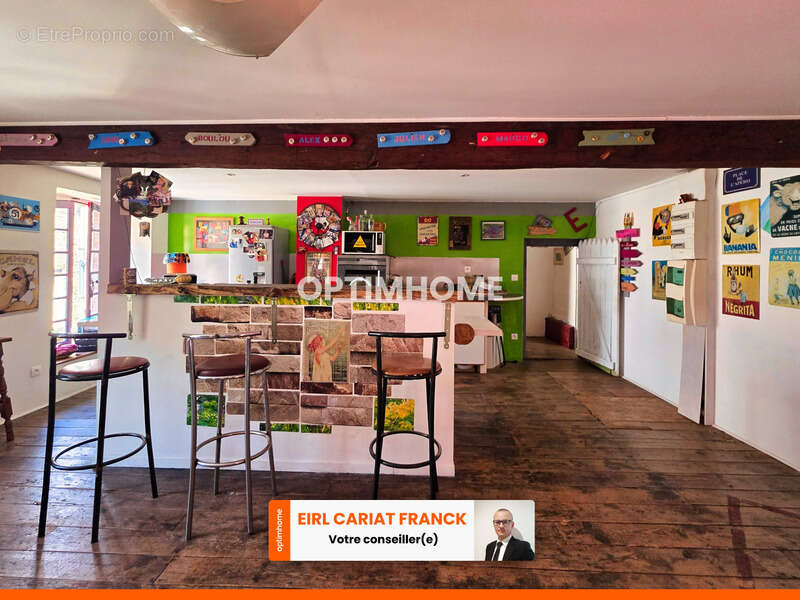 Appartement à SAINT-ETIENNE-DE-FURSAC