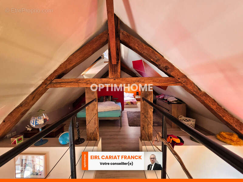 Appartement à SAINT-ETIENNE-DE-FURSAC