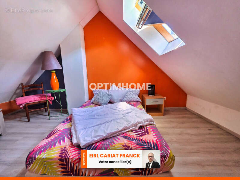 Appartement à SAINT-ETIENNE-DE-FURSAC