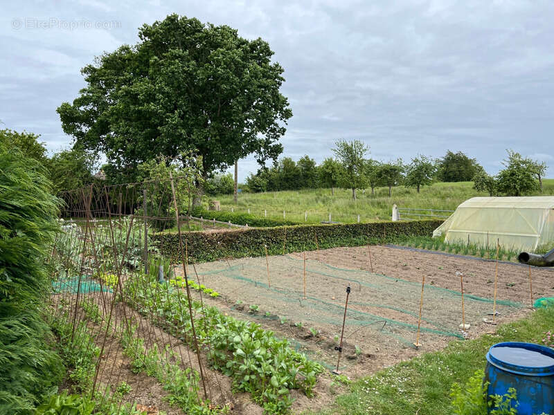 Maison à EPINAY-SUR-ODON