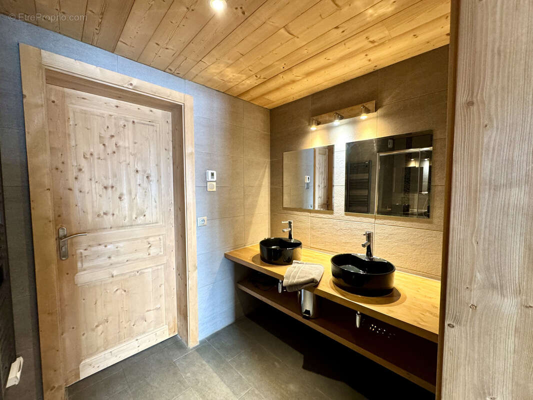 Maison à FONTCOUVERTE-LA-TOUSSUIRE